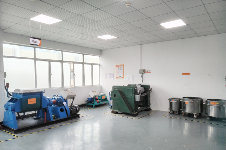 导热硅胶捏合车间-J9直营集团科技